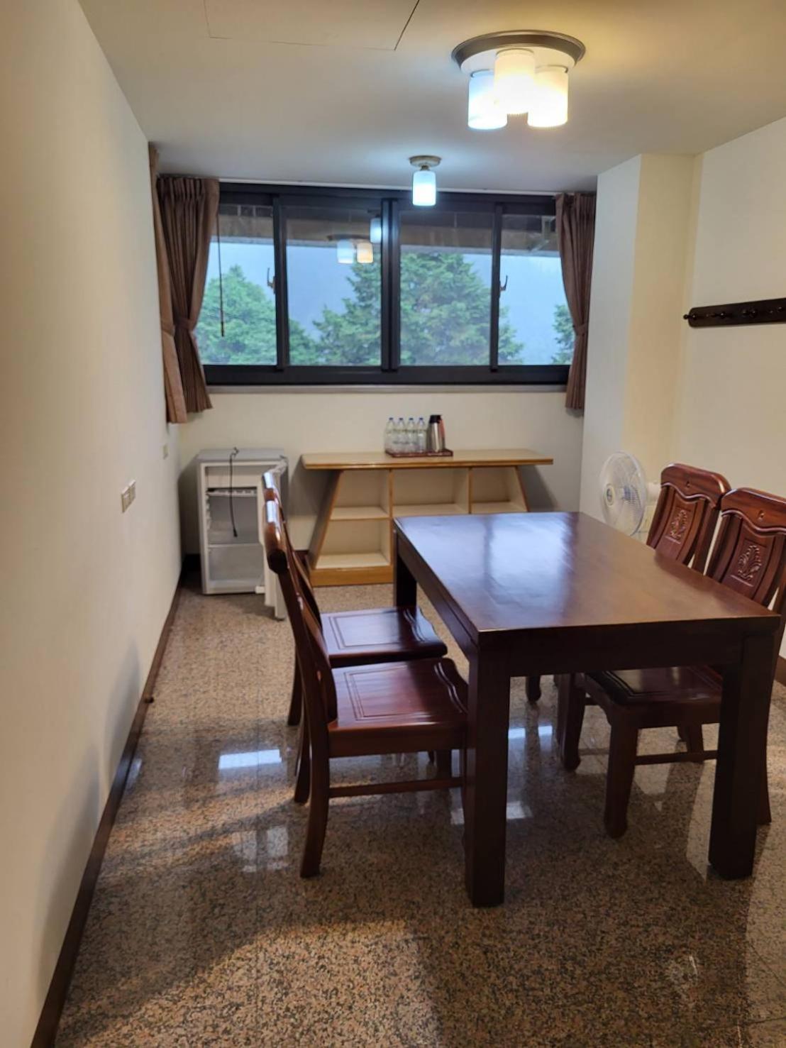 Gemlu Villa Lugu Exteriör bild