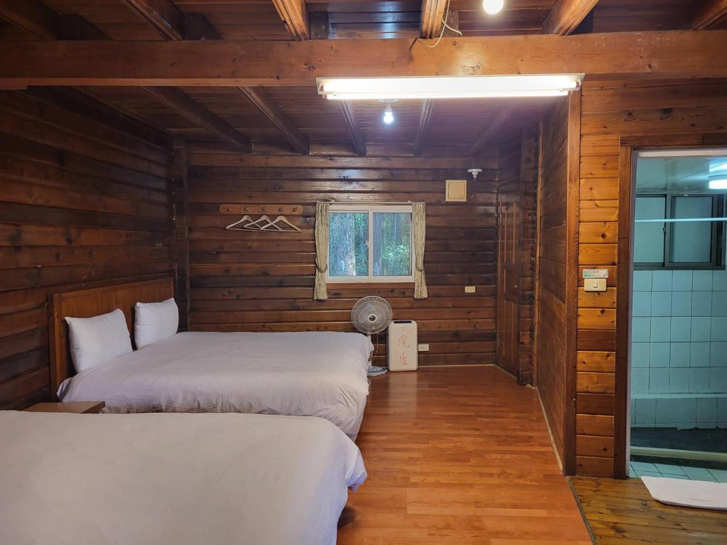 Gemlu Villa Lugu Exteriör bild